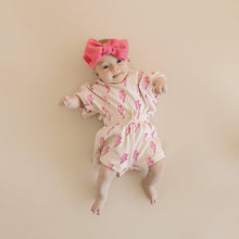 Load image into Gallery viewer, Shorts Set | Pink Bolts