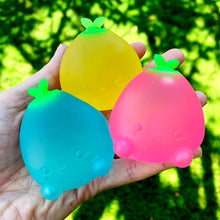 Load image into Gallery viewer, Super Duper Sugar Squisher - Mini Fruits