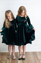 Load image into Gallery viewer, Kids Emerald Green Velvet Ruffle Fancy Dress

