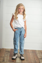 Load image into Gallery viewer, Kids Light Wash Faded Denim Cargo Jean Pant With Pockets

