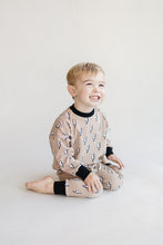 Load image into Gallery viewer, Jogger Set Kids &amp; Baby | Lightning Bolt
