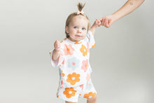 Load image into Gallery viewer, Shorts Set | Daisy Pop
