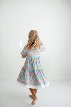 Load image into Gallery viewer, Vintage Floral &amp; Lace Dress
