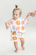 Load image into Gallery viewer, Shorts Set | Daisy Pop
